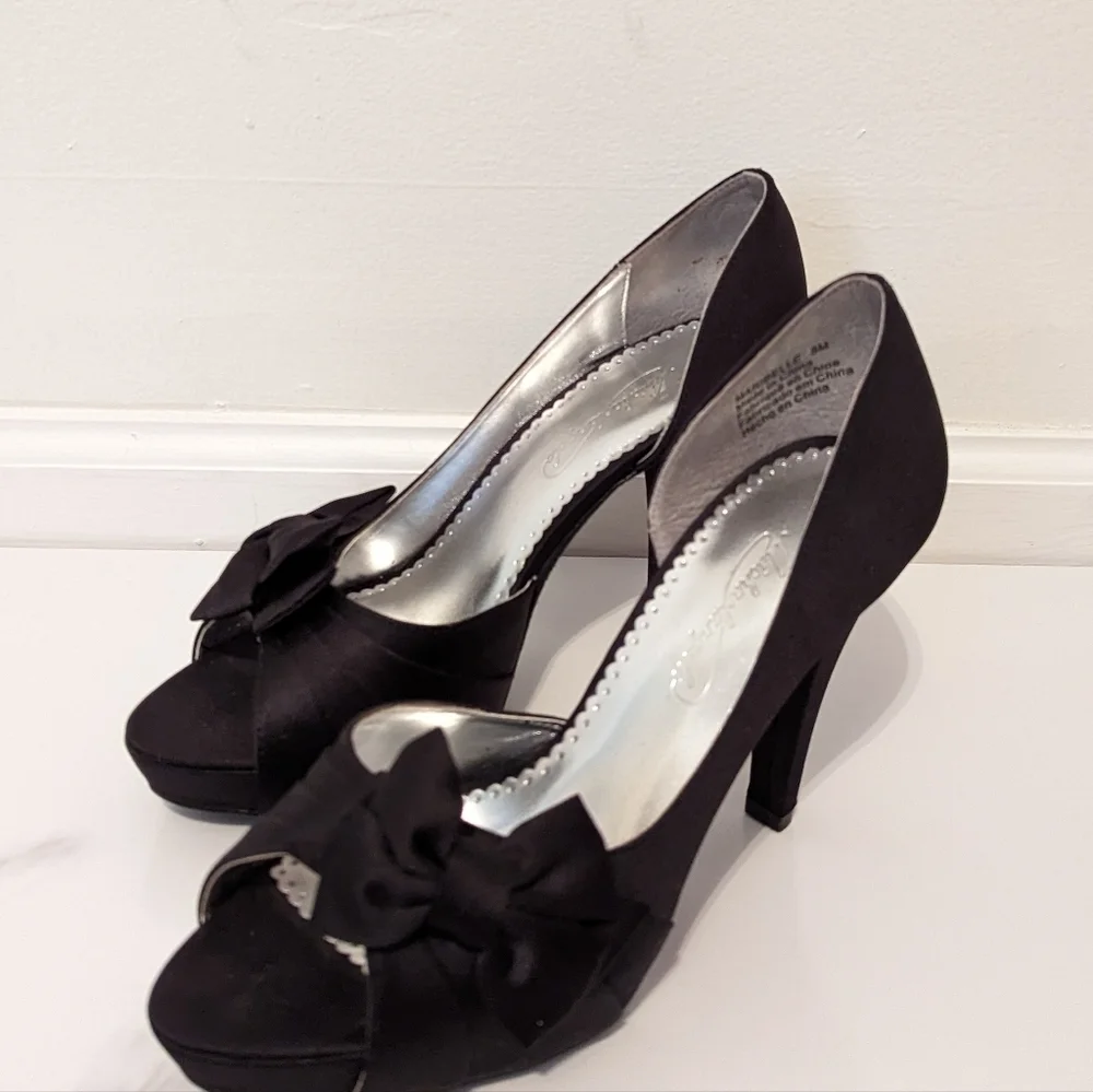 Black Bow Peep Toe Heels‎
